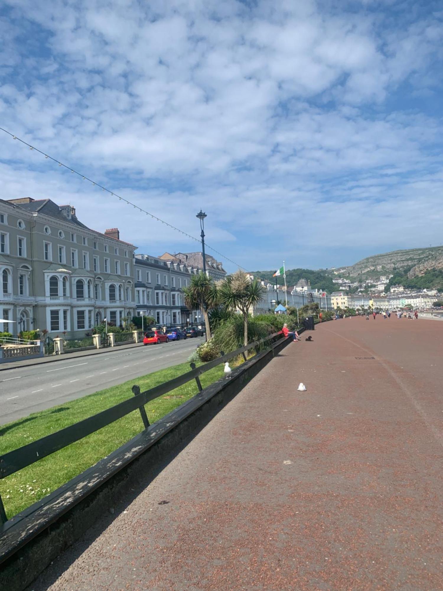 Room Only Guest Accommodation, Guest House Self Catering Bangor  Exteriör bild